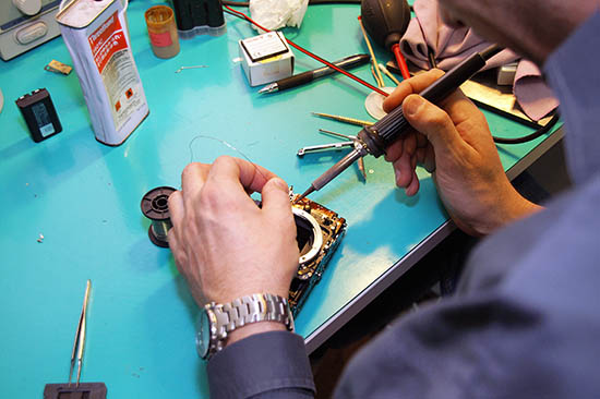 http://www.e-fotografija.si/articlefiles/1464-repair2.jpg